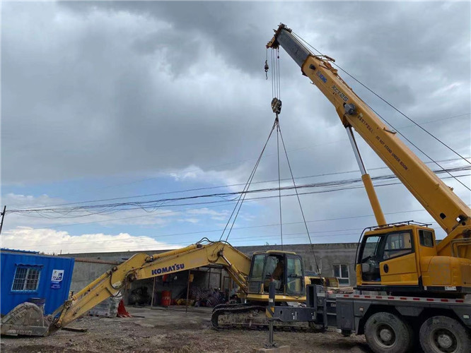 郸城县25吨吊车的工作半径是多少？